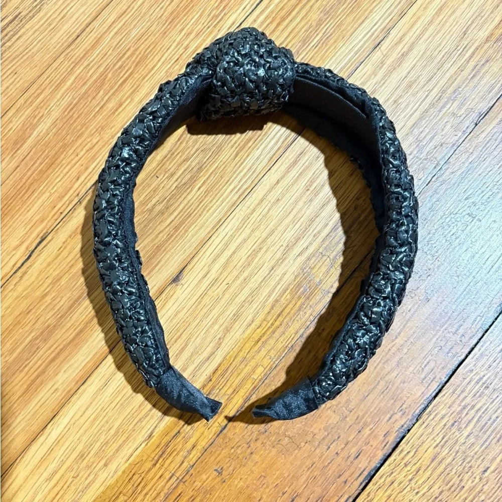 Women’s Black Textured Knot Headband – New in Original Packaging